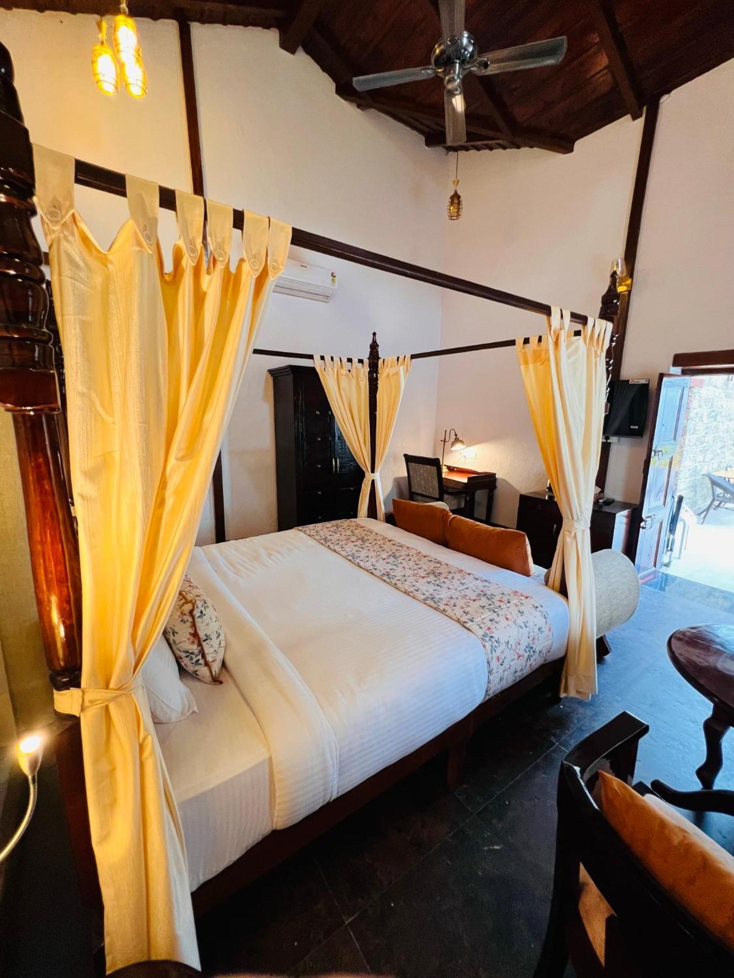 Hotel Dandelion By The Hills à Lakhwār Extérieur photo